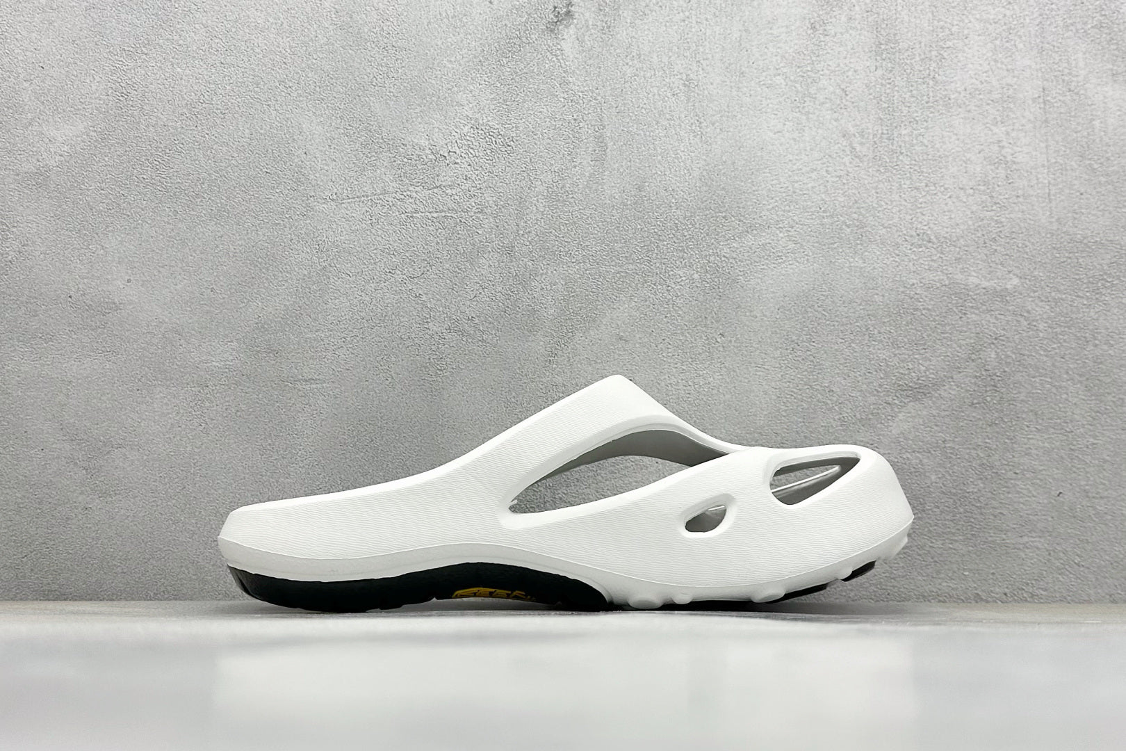 KEEN Shanti Sandal – Lightweight Comfort for Everyday Adventure