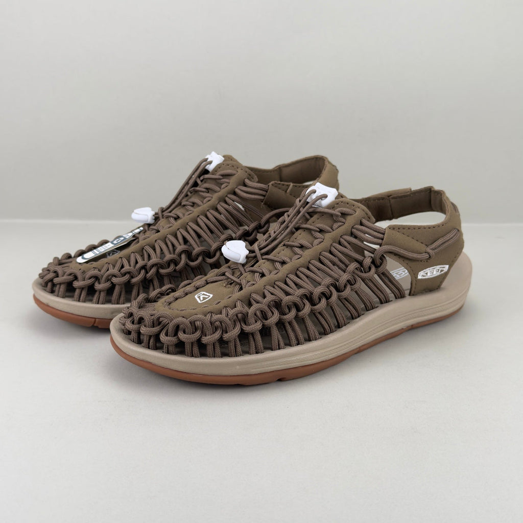 KEEN UNEEK Outdoor Sandal – Lightweight & Breathable